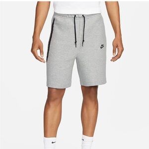 Nike Sportswear Tech Shorts